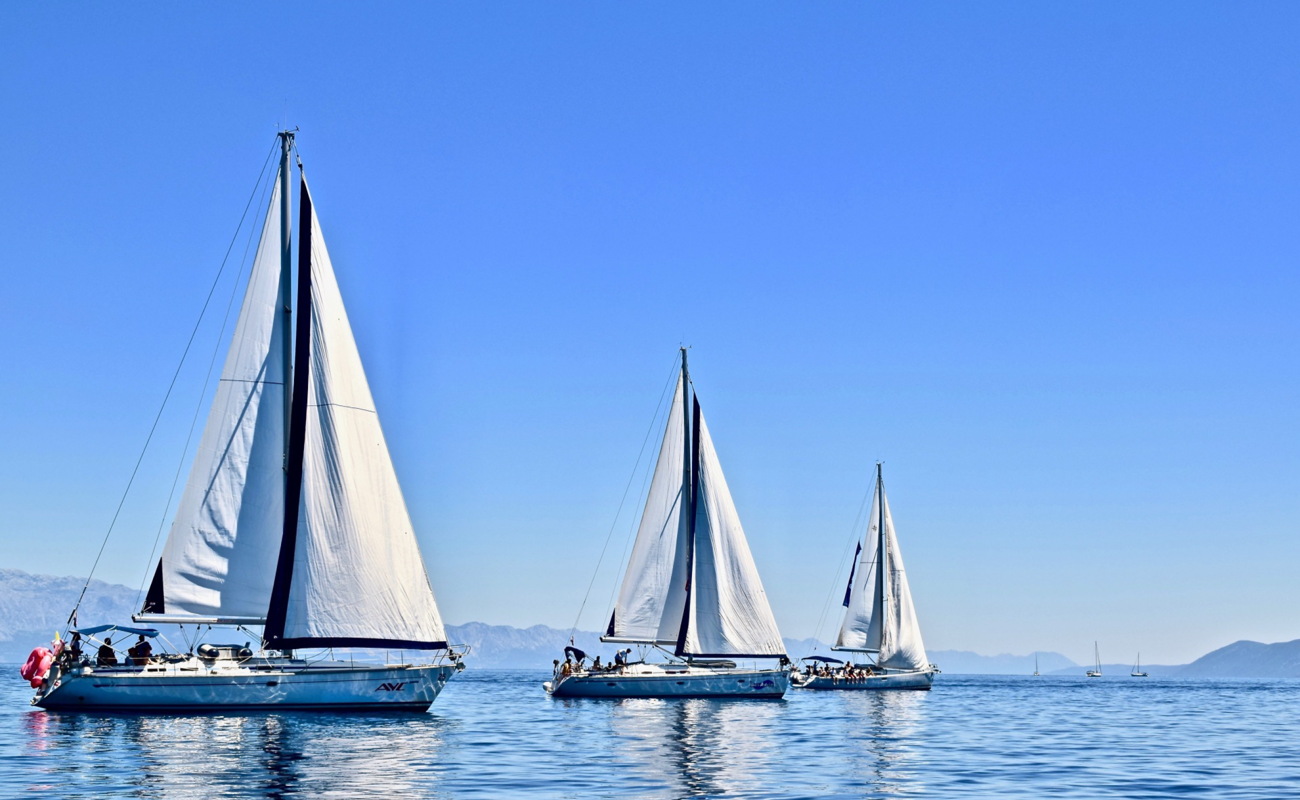 Catamaran Exterior