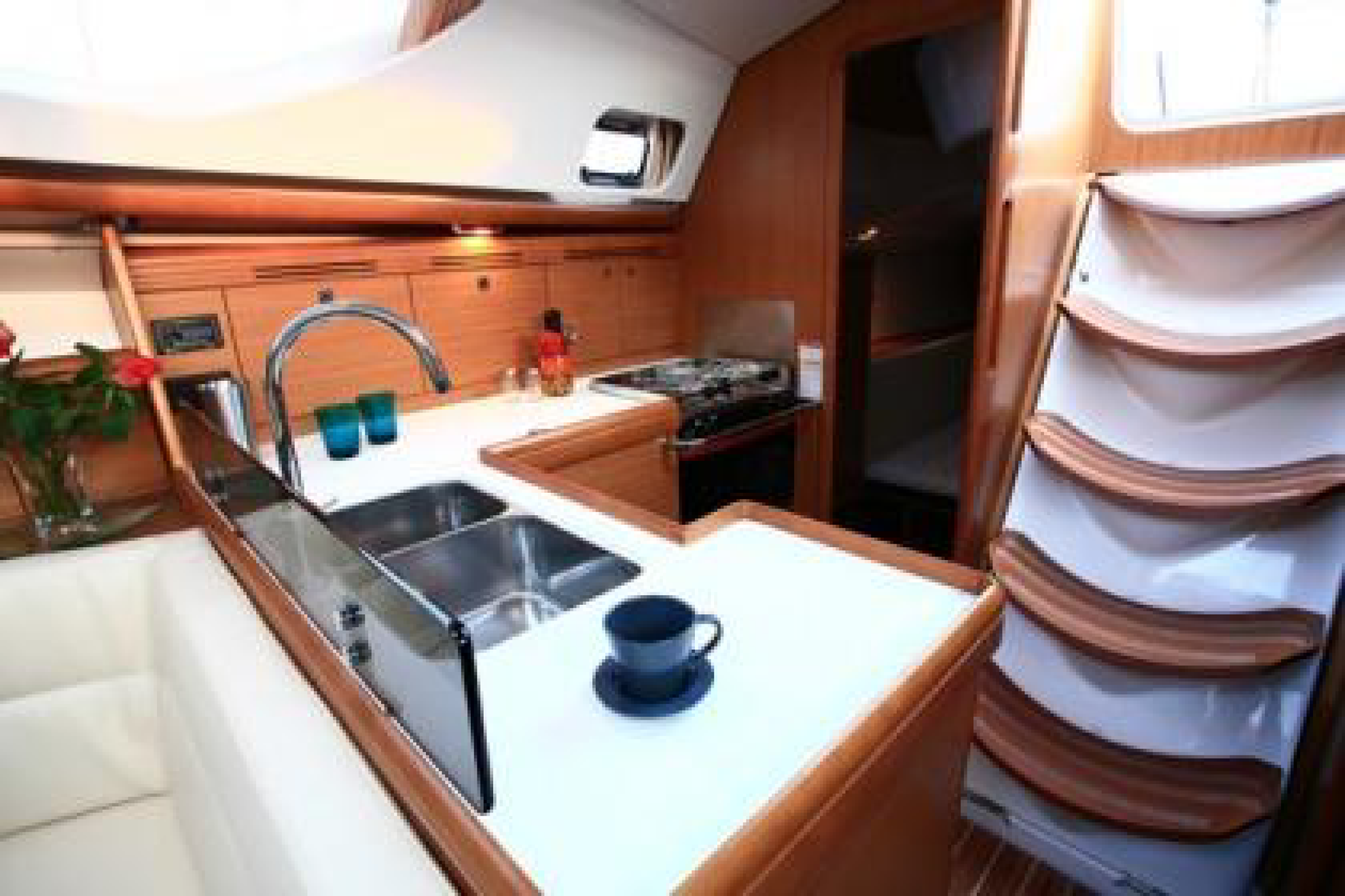 Monohull Kitchen